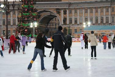 Ледовый каток на Дворцовой площади